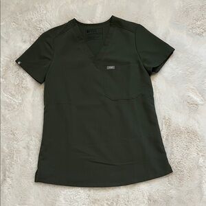 Figs Women's Dark Green Short Sleeve Top